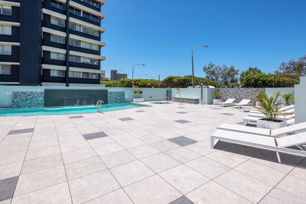 The Waterford On Main Beach Gold Coast Exterior photo