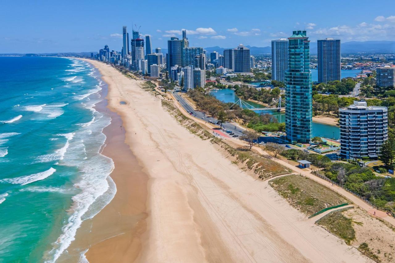 The Waterford On Main Beach Gold Coast Exterior photo