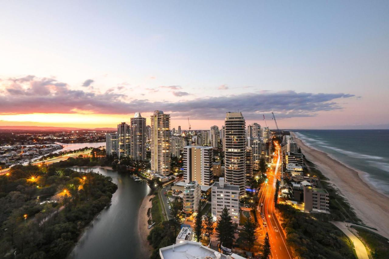 The Waterford On Main Beach Gold Coast Exterior photo